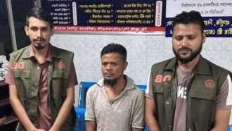 চাঁদপুরে কবরস্থানে নবজাতক রেখে যাওয়া ব্যক্তি গ্রেপ্তার