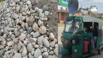 সাদাপাথরে নৌযান চলাচল বন্ধে মাইকিং