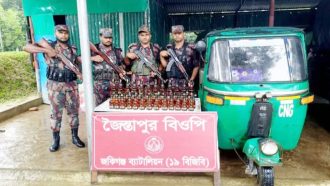 সিলেটে জব্দ ৮ লাখ টাকার চোরাই পণ্য