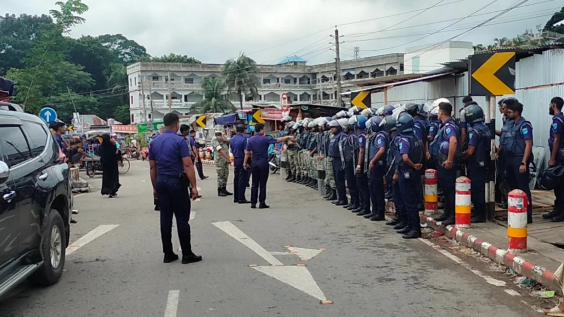 সংঘর্ষের পর থমথমে ভাঙ্গা, আজও অবরোধ কর্মসূচি