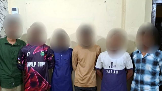 শাহী ঈদগাহে অভিযান, আটক ৬