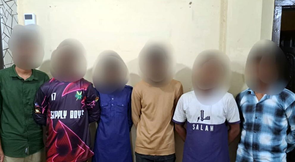 শাহী ঈদগাহে অভিযান, আটক ৬