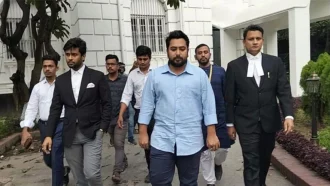 শেখ হাসিনার বিরুদ্ধে নাহিদ ইসলাম আজও সাক্ষ্য দিবেন