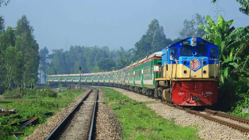 সিলেটের সাথে সারা দেশের রেল যোগাযোগ বন্ধ
