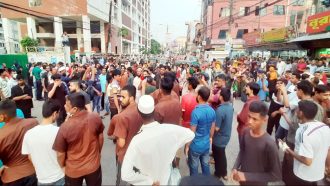 ওসমানীর ট্যাংকির প্লাস্টার ধসে প্রাণ গেল কর্মচারীর, অবরোধ