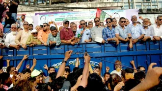 নতুন বাংলাদেশের স্বপ্ন দেখাচ্ছেন তারেক রহমান: আমির খসরু