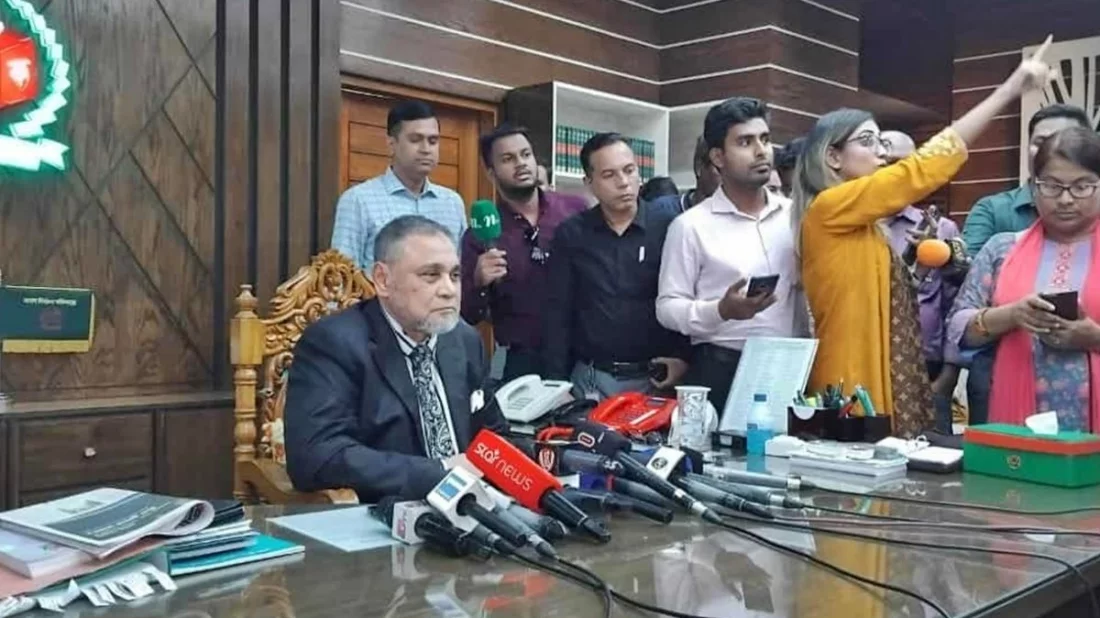 কোনো ব্লেম নিতে রাজি নই, শেষ পর্যন্ত যুদ্ধ করবো: সিইসি