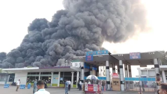 শাহজালাল আন্তর্জাতিক বিমানবন্দরের কার্গো টার্মিনালে আগুন