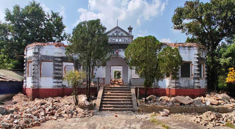 শতবর্ষী ‘মিনিস্টার বাড়ি’ রক্ষার দাবিতে রাস্তায় সিলেটবাসী