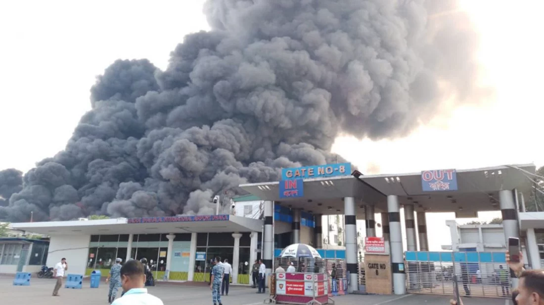 শাহজালাল আন্তর্জাতিক বিমানবন্দরের কার্গো টার্মিনালে আগুন