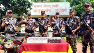 মৌলভীবাজারে বিজিবির অভিযানে ভারতীয় সিগারেট ও মোটরসাইকেল জব্দ
