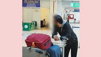 সিলেটের শওকতকে যে কারণে বিমানে বেঁধে রাখা হয়েছিল