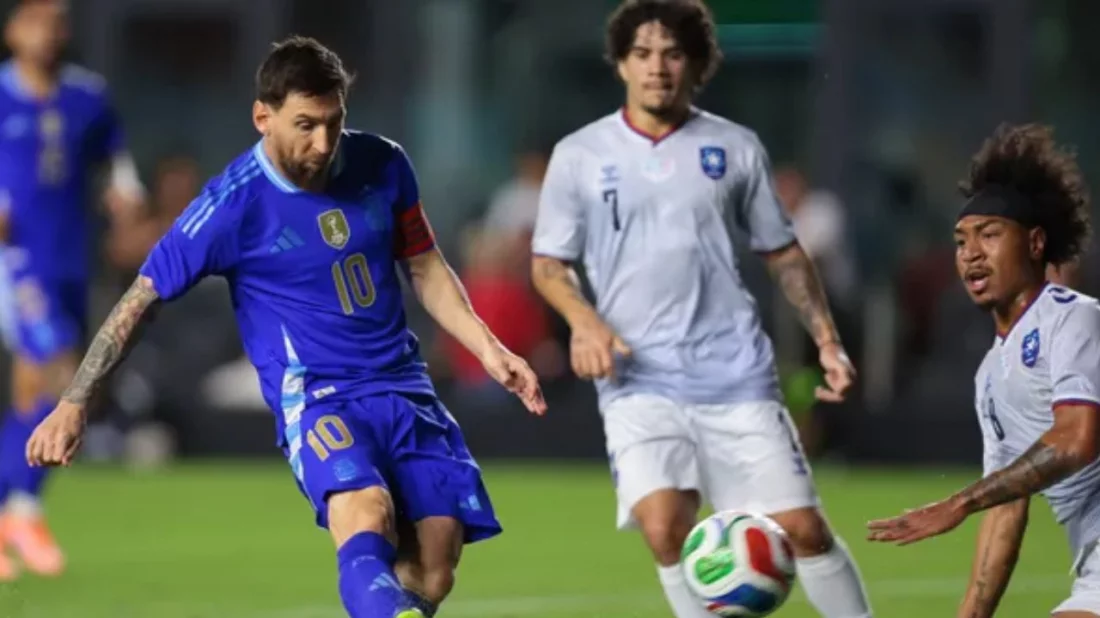 আর্জেন্টিনা-পুয়ের্তো রিকোর প্রীতি ম্যাচ, হেসেখেলেই রেকর্ড গড়লেন মেসি