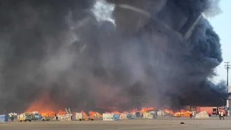 শাহজালাল বিমানবন্দরে ভয়াবহ আগুন, ঢাকাগামী ফ্লাইট যাচ্ছে চট্টগ্রাম-কলকাতায়