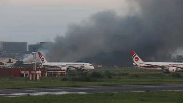 ঢাকাগামী ৯টি ফ্লাইট গেল চট্টগ্রাম ও সিলেটে
