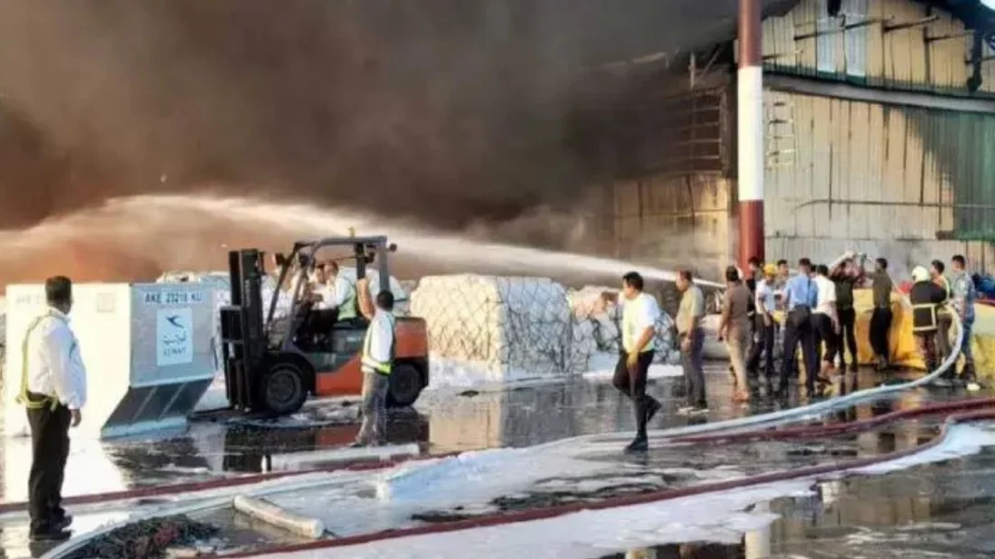 বিমানবন্দরে আগুন, আমদানি-রপ্তানিপণ্যের জন্য ‘স্থান’ নির্ধারণ