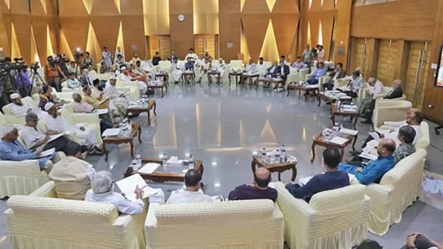 রাজনৈতিক দলগুলোকে আজ জুলাই সনদ দেবে ঐকমত্য কমিশন