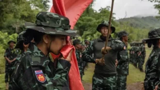 চীনের সহায়তায় হারানো এলাকা পুনর্দখলে নিচ্ছে মিয়ানমার সেনাবাহিনী