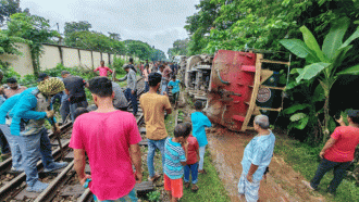 সিলেটে ট্রেন দুর্ঘটনায় ২ জন বরখাস্ত : দুই তদন্ত কমিটি