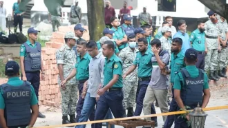 যে ১৫ সেনা কর্মকর্তাকে কারাগারে পাঠানো হলো