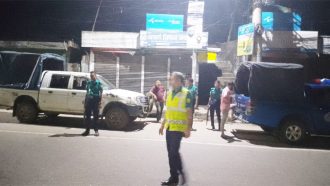 গভীররাত থেকে সকাল : সিলেটের সড়কে কি করছিলো পুলিশ