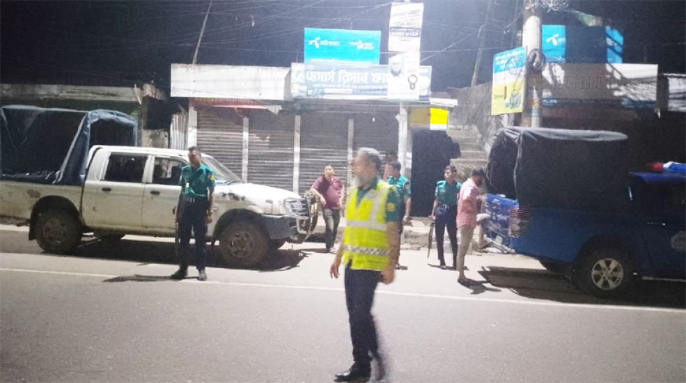 গভীররাত থেকে সকাল : সিলেটের সড়কে কি করছিলো পুলিশ
