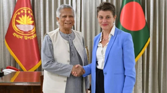 প্রধান উপদেষ্টার সঙ্গে গোয়েন লুইসের বিদায়ী সাক্ষাৎ