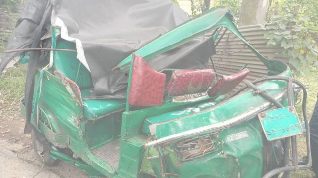 সিলেটে ট্রাক চাপায় প্রাণ গেল চালকের : আহত ৩