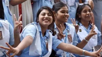 খাতা দেখায় গাফিলতি, পুনর্নিরীক্ষণের পর ফেল থেকে জিপিএ-৫