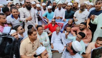 উন্নয়ন বঞ্চনার শিকার সিলেটবাসী, আরিফের নেতৃত্বে অবস্থান ধর্মঘট