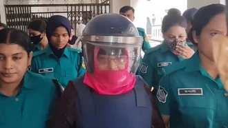 ধানমন্ডিতে মারধরের শিকার সেই নারীকে জুলাই হত্যাচেষ্টা মামলায় গ্রেপ্তার দেখাল পুলিশ