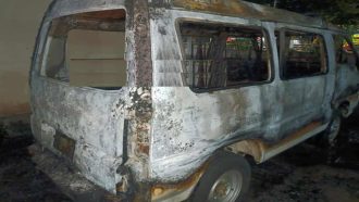 সিলেটে অ্যাম্বুলেন্স ও বাসে দুর্বৃত্তদের আ গু ন