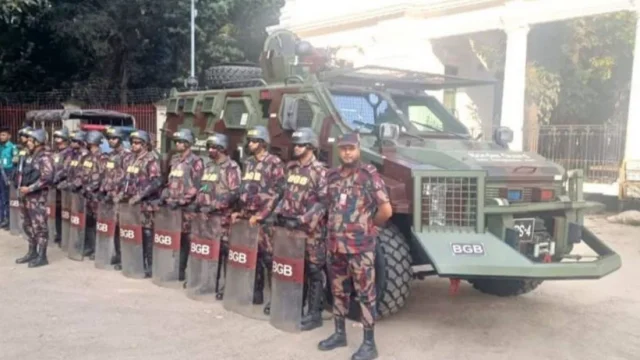 ঢাকা ও আশপাশে ১৪ প্লাটুন বিজিবি মোতায়েন, সতর্ক পুলিশ-র‍্যাবও