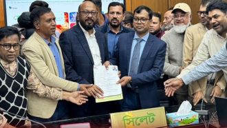 সিলেট-৬ আসনে বিএনপি প্রার্থী ফয়ছল চৌধুরীর মনোনয়নপত্র দাখিল