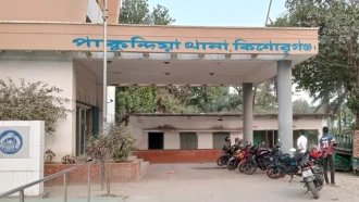 বসতঘরে গৃহবধূকে গলা কেটে হত্যা