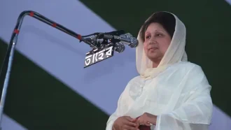 বিএনপির বিপর্যয়ে যেভাবে হাল ধরেছিলেন খালেদা জিয়া