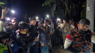 নিখোঁজের সাত দিন পর পুকুরে মিলল অন্তঃসত্ত্বা গৃহবধূর বস্তাবন্দি মরদেহ