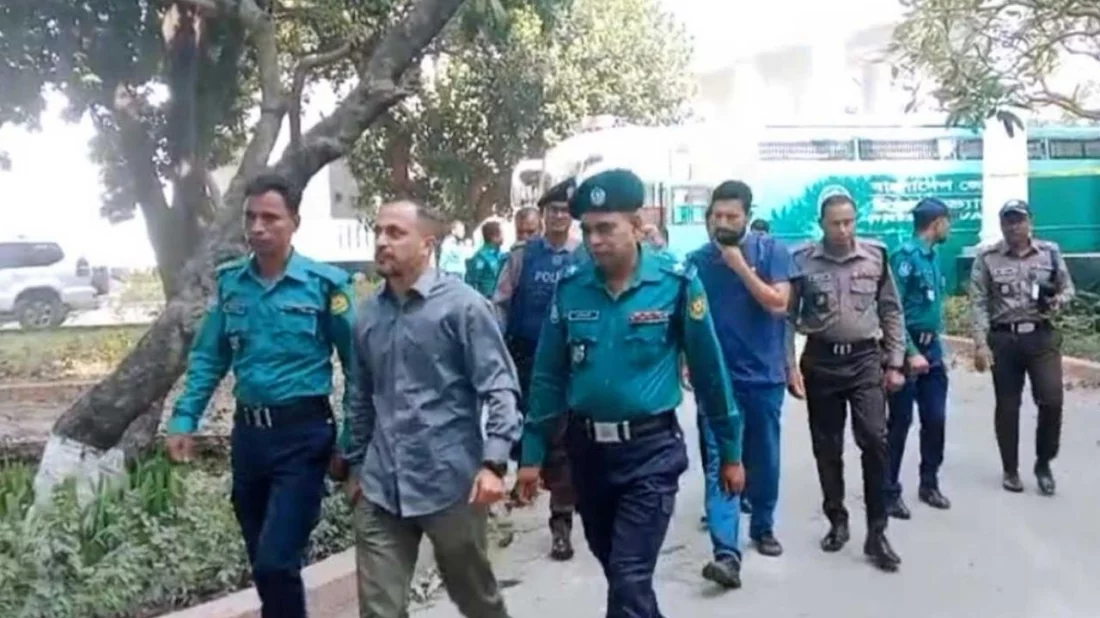 রামপুরায় ২৮ হত্যা: কড়া নিরাপত্তায় ট্রাইব্যুনালে দুই সেনা কর্মকর্তা