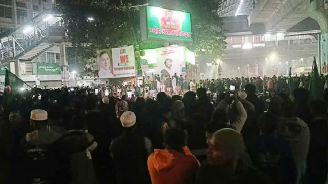 শাহবাগে অবরোধ চালিয়ে যাওয়ার ঘোষণা ইনকিলাব মঞ্চের