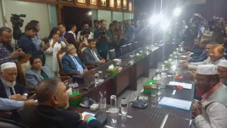 জামায়াত ইসলামীর ৬ সদস্যের প্রতিনিধি দলের সঙ্গে ইসির বৈঠক