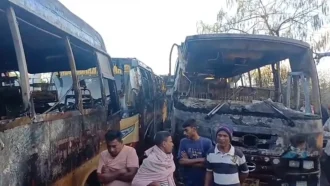 রাঙ্গামাটিতে ভয়াবহ অগ্নিকান্ড, ৪ দোকান ও ২ বাস পুড়ে ছাই