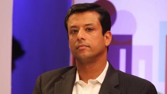 জয়ের বিরুদ্ধে গ্রেপ্তারি পরোয়ানা জারি