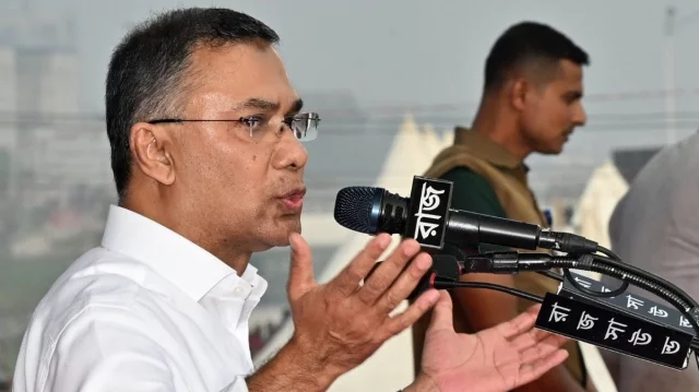 শনিবার ভোটার হবেন তারেক রহমান, কাটবে প্রার্থী হওয়ার বাধা