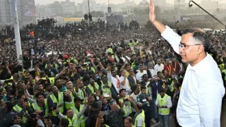 আজ বাবার কবর জিয়ারত ও স্মৃতিসৌধে শ্রদ্ধা জানাবেন তারেক রহমান