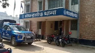 ময়মনসিংহে পিস্তল-গুলিসহ বিএনপি নেতা গ্রেপ্তার, প্রতিবাদে মিছিল