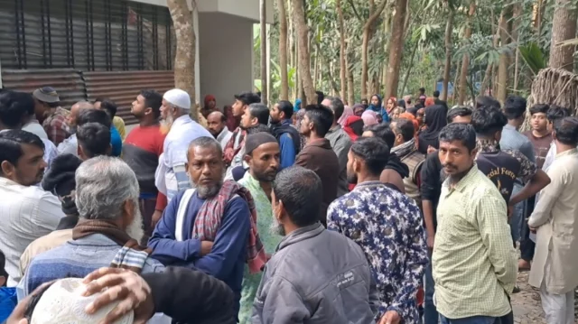 ছাত্রলীগ নেতার স্ত্রীর লাশ ঝুলছিল সিলিংয়ে, পাশে ৯ মাসের শিশুর নিথর দেহ