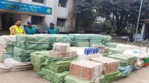 সিলেটে ট্রাকবোঝাই পাথরের নিচে যা নিয়ে যাচ্ছিলেন জাকারিয়া