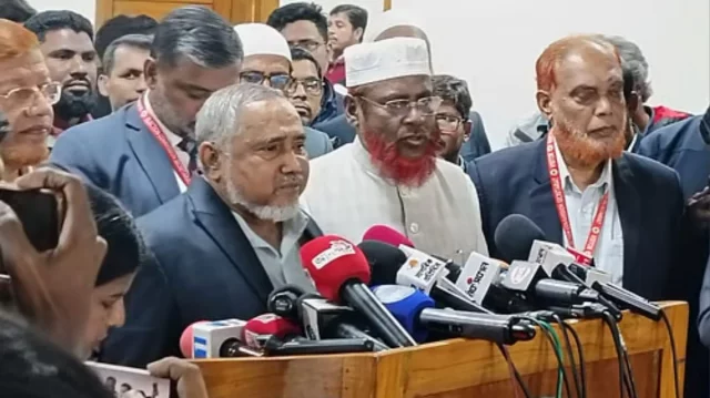 লটারিতে নিয়োগ পাওয়া ডিসি-এসপিদের ‘দলীয়’ আখ্যা দিয়ে বদলের দাবি জামায়াতের