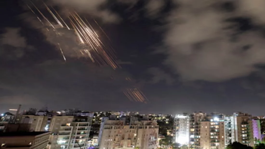 ভয়াবহ যুদ্ধের শঙ্কা, ইরানের পাল্টা হামলা শুরু