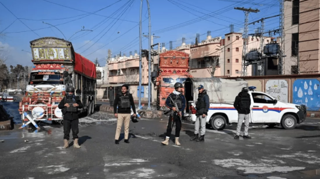 পাকিস্তানে নিরাপত্তা বাহিনীর অভিযানে ২২ সেনাসহ নিহত ২৫৫